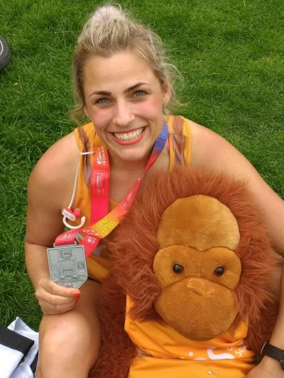 Woman and toy orangutan run the London marathon